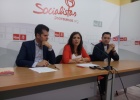 Luis Tudanca, Esther Peña y Daniel de la Rosa presentan las acciones del PSOE en materia de sanidad